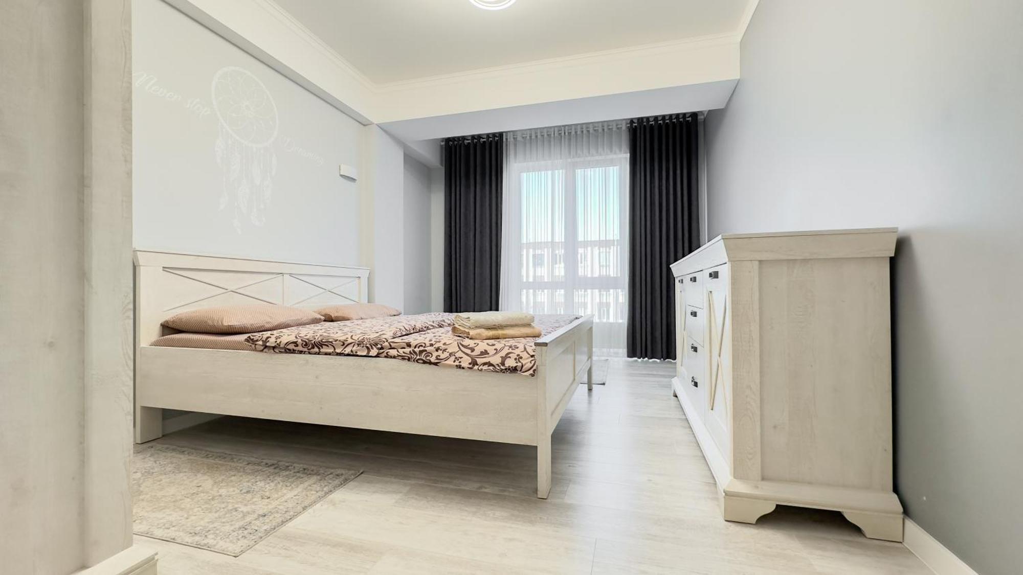 Glass New Apartments Ultracentral Кишинів Екстер'єр фото