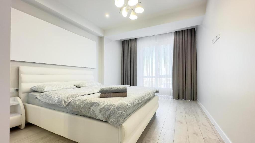 Glass New Apartments Ultracentral Кишинів Екстер'єр фото